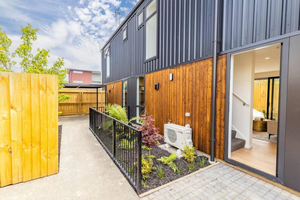 Cosy Central Home - Walk To Cbd & Free Escooters! ไครสต์เชิร์ช ภายนอก รูปภาพ